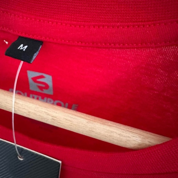 NWT Men’s Red Southpole Y2K graphic bear tee shirt medium - Picture 7 of 7